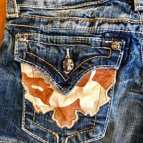 *Sold* Cowhide Miss Me Shorts 26 - Picture 7 of 8